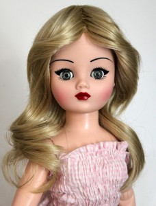 Long Waves Wig size 9, Blonde