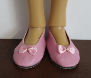 62mm Fancy Pink Slip On with Bow Shoes shown on Kaye Wiggs MSD