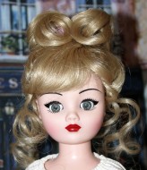 Lydia Updo Wig w Bangs size 8-9, Blonde