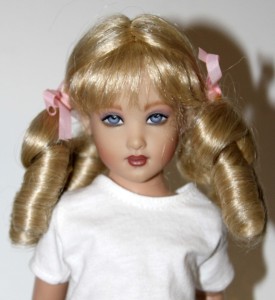 Curly Ponytail Wig with Bangs size 7, Blonde