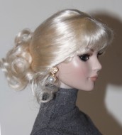 Curly Ponytail Wig w Bangs size 7-8, Bleach Blonde, Clarissa