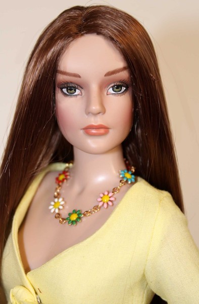 Colorful Picking Daisies Necklace - 16" Dolls