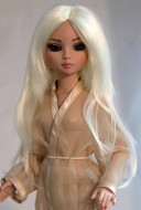 Jade Wig, White Blonde, Size 6-7