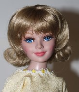 Retro Mod Wig with Flip, Size 6-7, Blonde, Libby