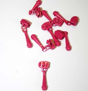 Deep Fuchsia Zipper Pull